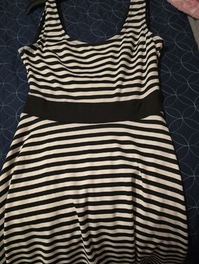 Solemio Black and White Striped Sleeveless Dress